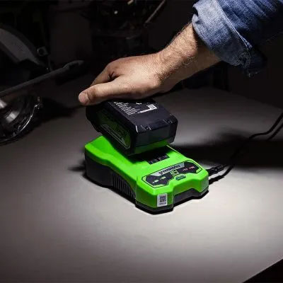 Greenworks Battery and charger