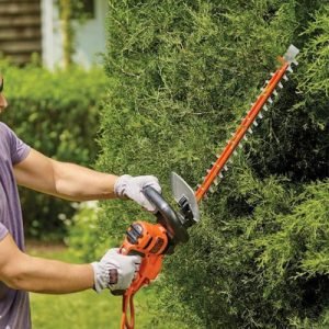 Blackdecker Cordless Trimmers Hedge Cutters